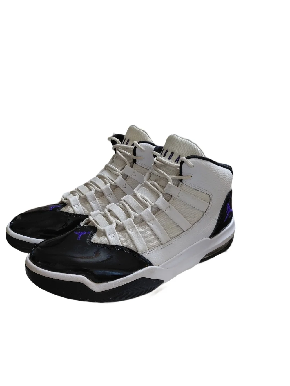 Nike Jordan Max Aura Concord Men’s Size 9.5 Black & White High-Top Sneakers